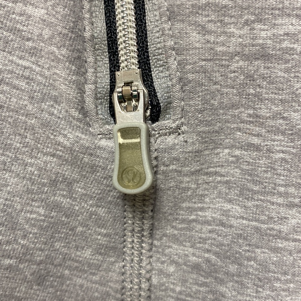 Lululemon Pullover, Ruffled Reflective Sleeves - image 5